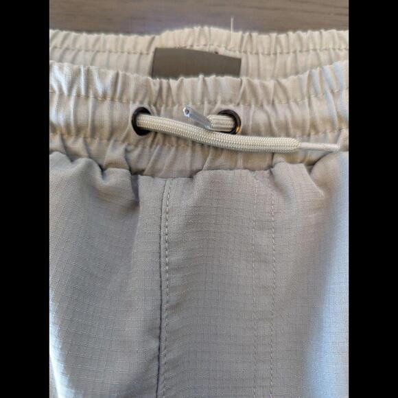 Eddie Bauer Boys L 14-16 Swim Trunks Pull On Stretch Waist UPF Gray Day Shorts - Picture 6 of 7